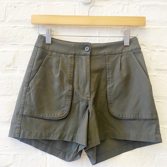 Lululemon || This Instant Short Dark Olive Water Repellent Chino Shorts  Green 2 - Picture 1 of 8